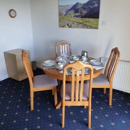 Plas Heulog Holiday Accommodation Лланфэрфечейн Экстерьер фото